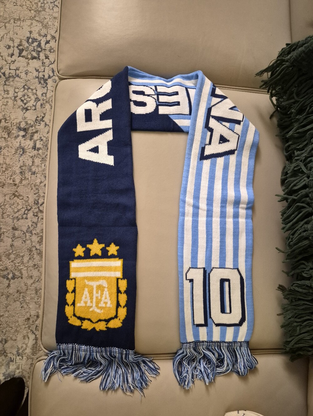 AFA Argentina "Messi" scarf.